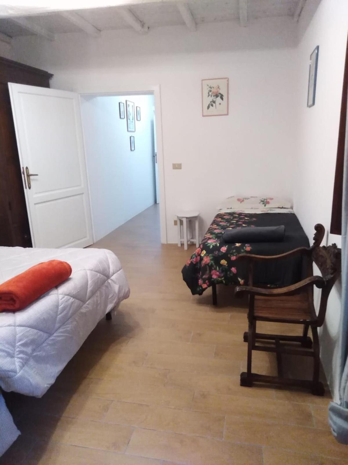 Agriturismo La Torre Di Monsindoli Сиена Экстерьер фото