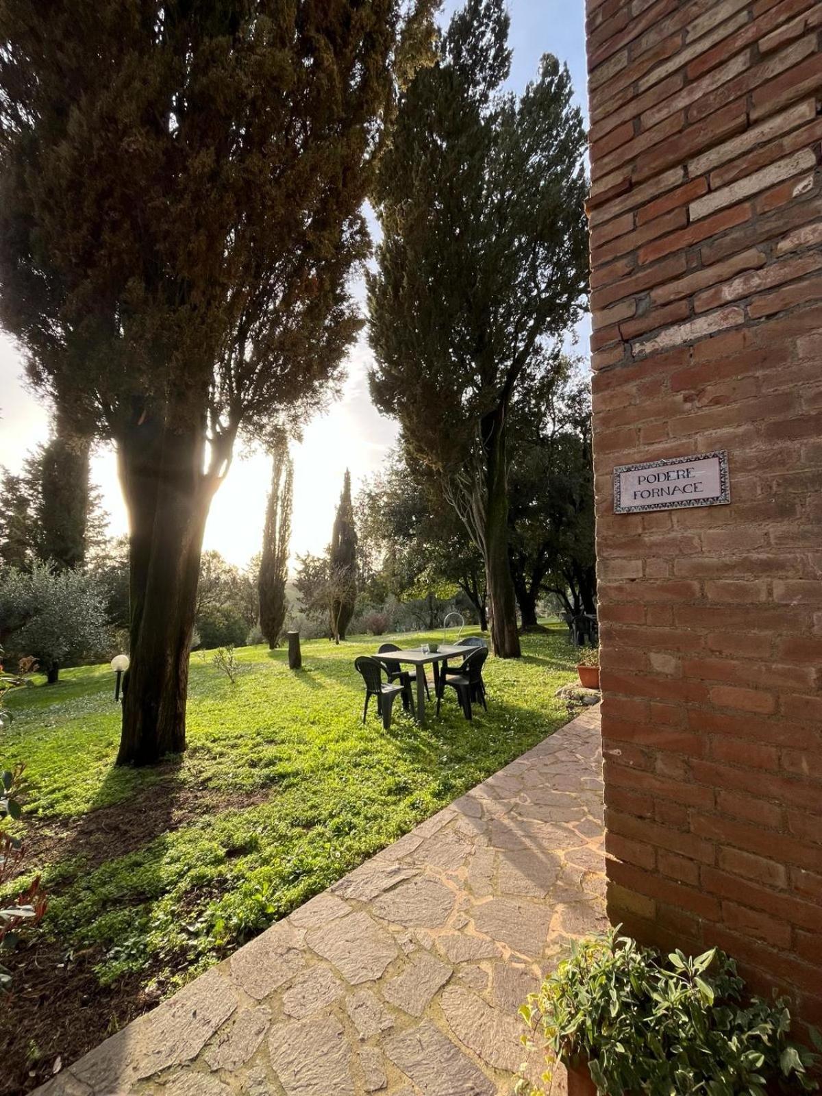 Agriturismo La Torre Di Monsindoli Сиена Экстерьер фото