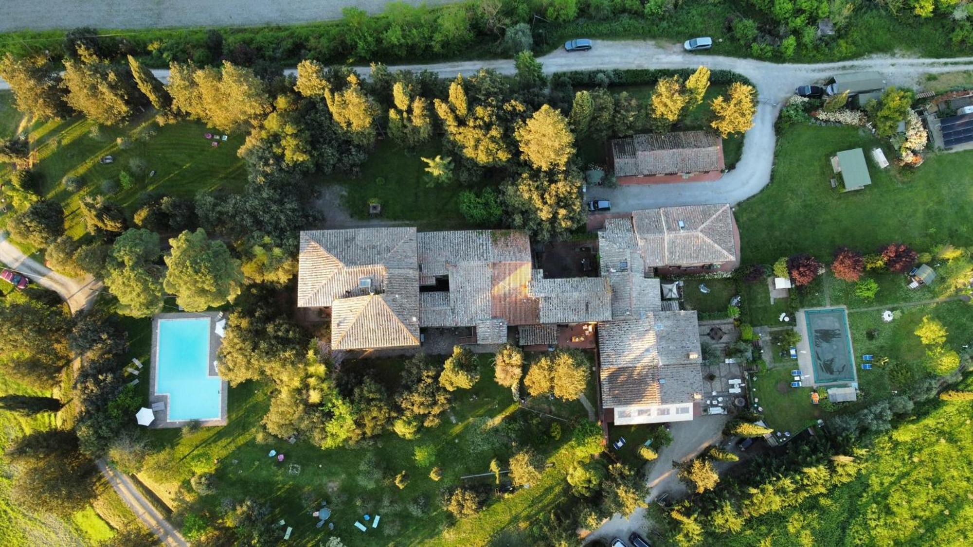 Agriturismo La Torre Di Monsindoli Сиена Экстерьер фото