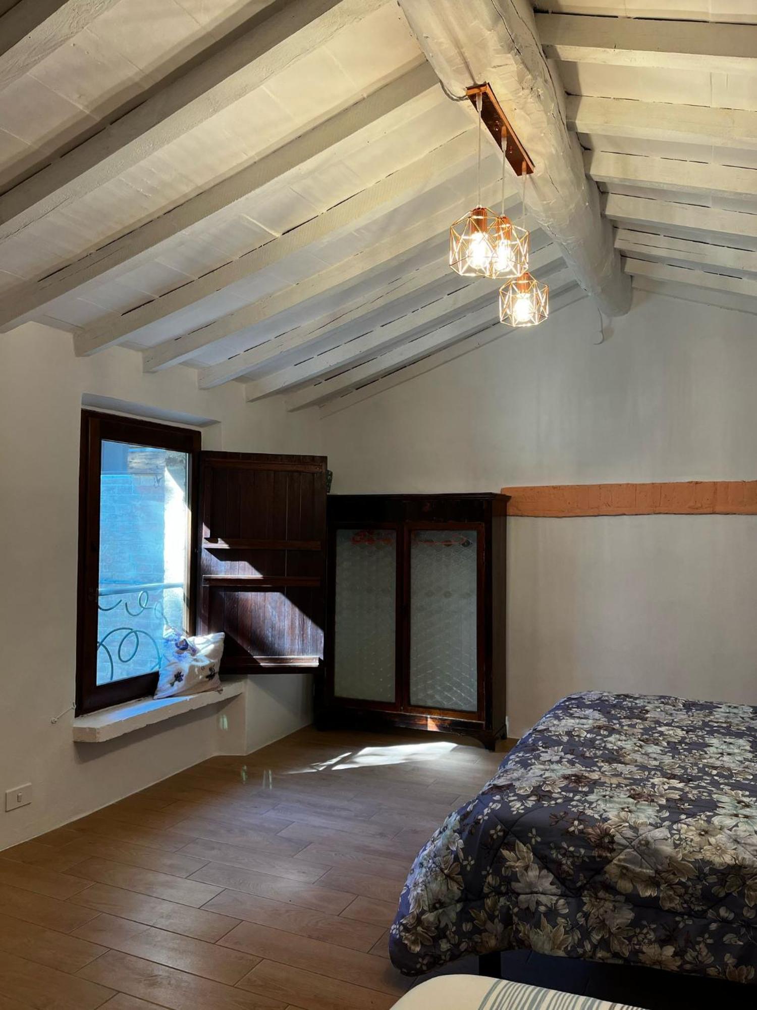 Agriturismo La Torre Di Monsindoli Сиена Экстерьер фото
