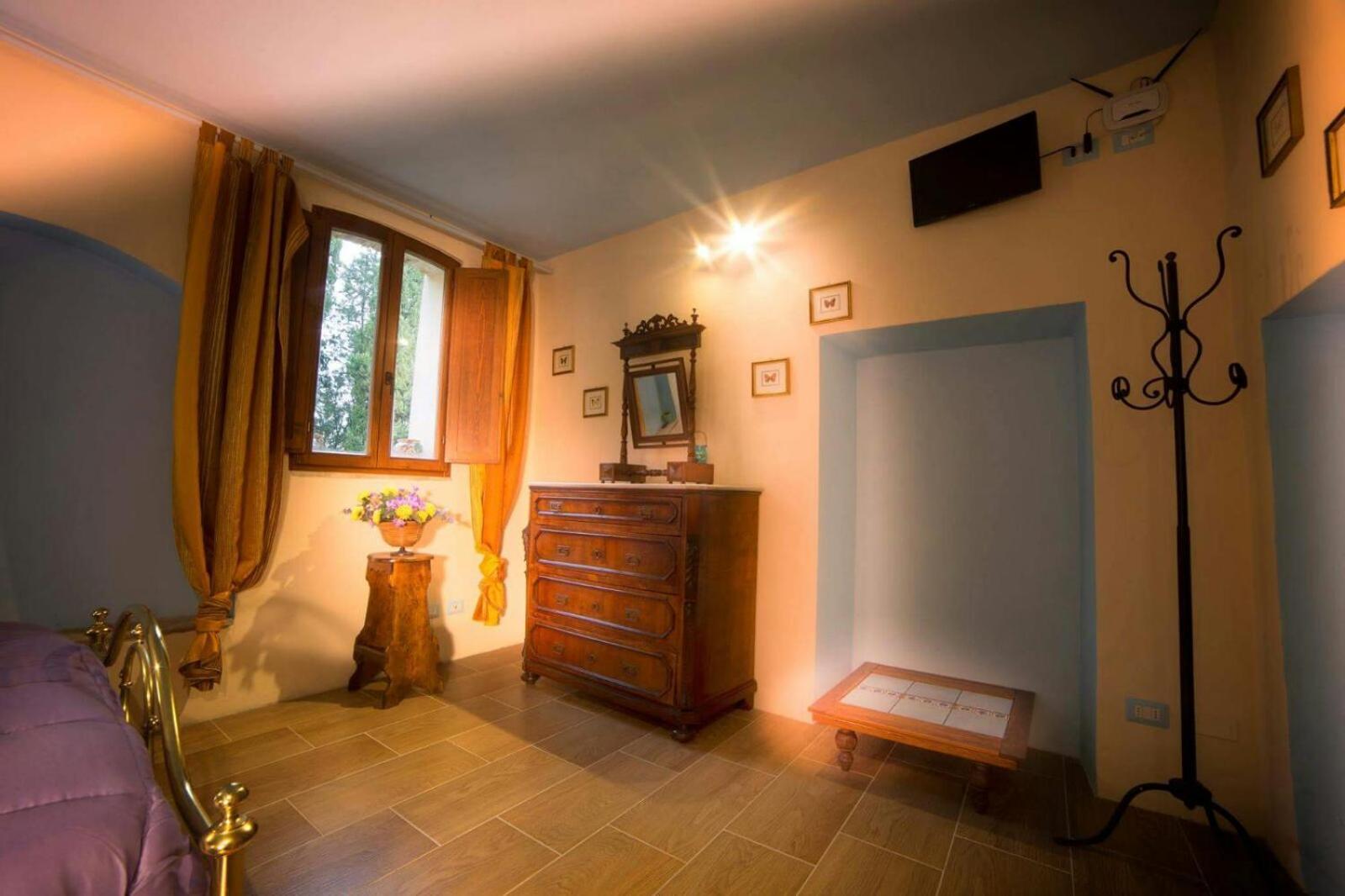 Agriturismo La Torre Di Monsindoli Сиена Экстерьер фото